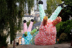 Парад гиганских улиток во французском городке