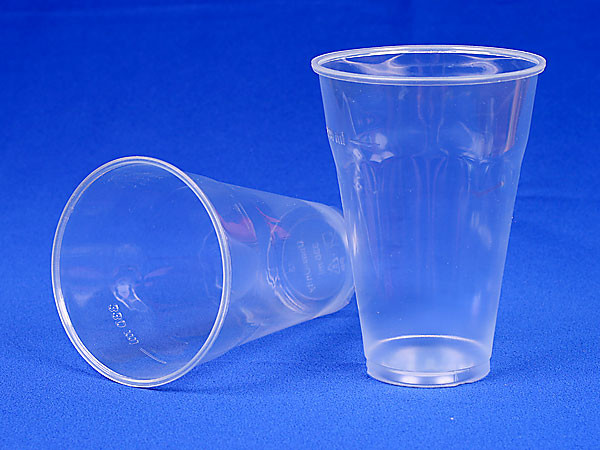 Нужны прозрачные стаканы из полипропилена